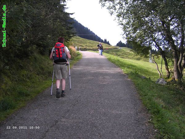 http://www.bergwandern.schuwi-media.de/galerie/cache/vs_Kleinwalsertal_walsertal02.jpg