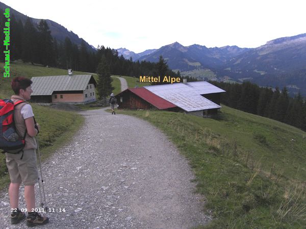 http://www.bergwandern.schuwi-media.de/galerie/cache/vs_Kleinwalsertal_walsertal07.jpg