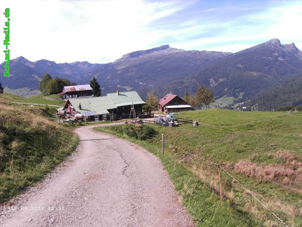 http://www.bergwandern.schuwi-media.de/galerie/cache/vs_Kleinwalsertal_walsertal11.jpg