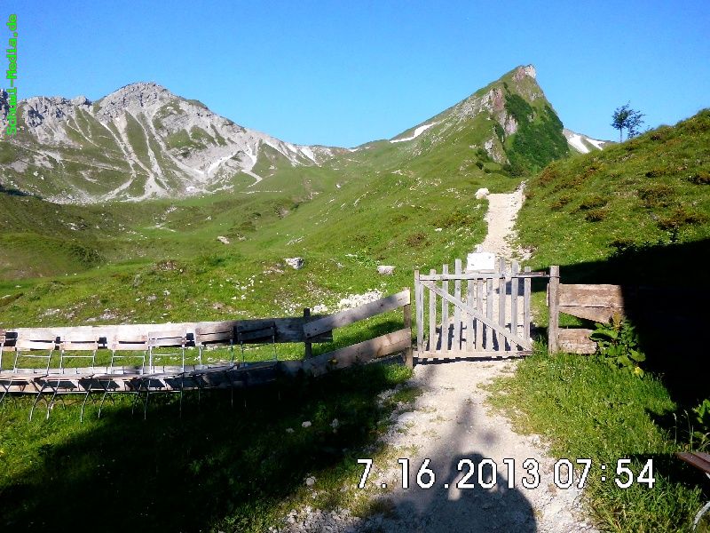 http://www.bergwandern.schuwi-media.de/galerie/cache/vs_LandsbgHuette-Schrecksee-Hinterstein_lbh_shsee_036.jpg