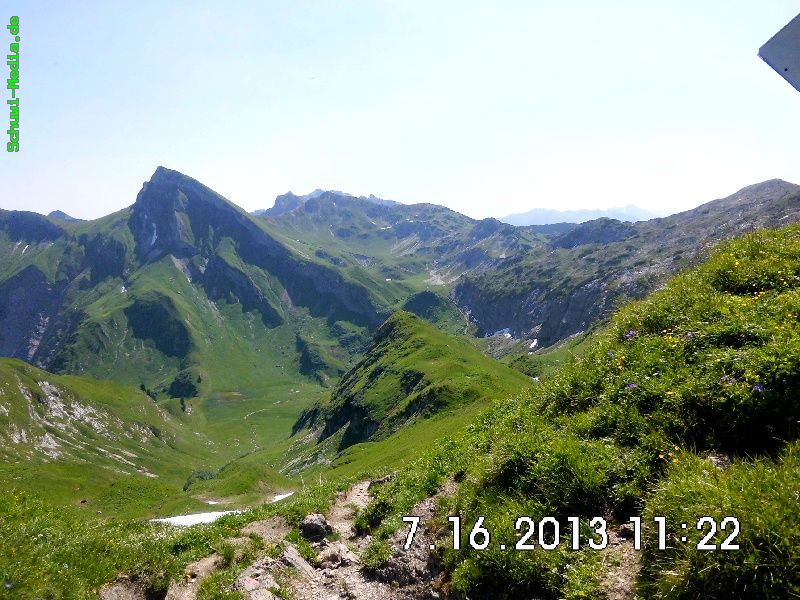 http://www.bergwandern.schuwi-media.de/galerie/cache/vs_LandsbgHuette-Schrecksee-Hinterstein_lbh_shsee_080.jpg