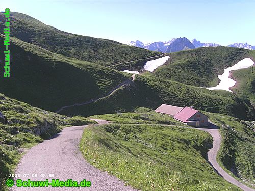 http://www.bergwandern.schuwi-media.de/galerie/cache/vs_Laufbacher%20Eckweg_eck01.jpg