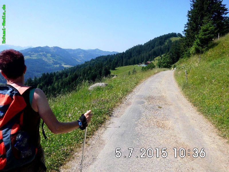 http://www.bergwandern.schuwi-media.de/galerie/cache/vs_Mittag-Alpe%20Oberberg_mittag_11.jpg