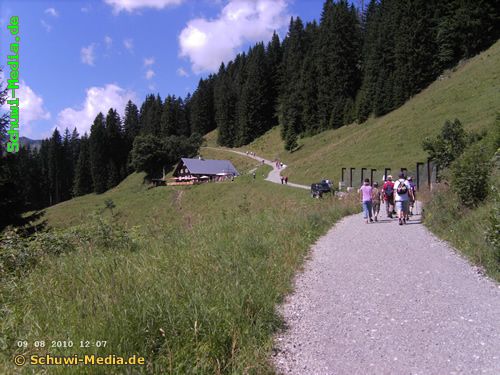 http://www.bergwandern.schuwi-media.de/galerie/cache/vs_Stutzalpe_stutz21.jpg