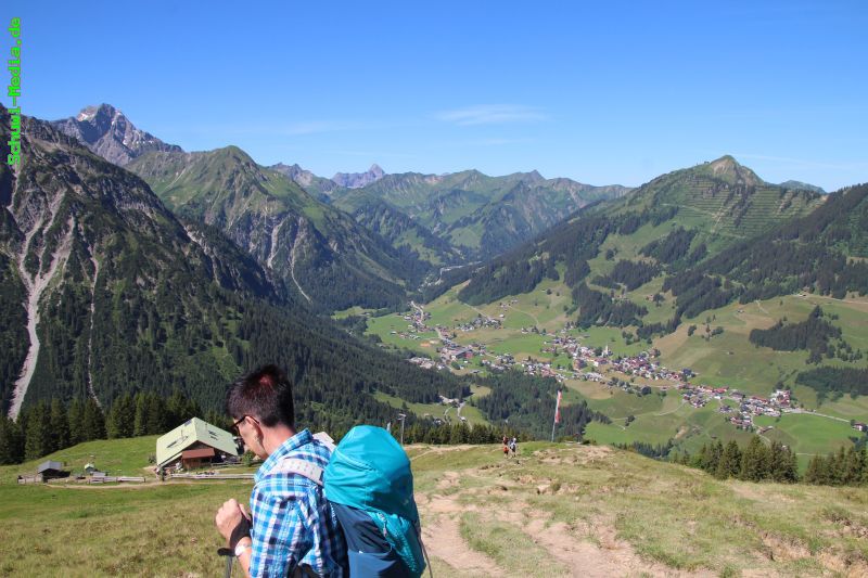 http://www.bergwandern.schuwi-media.de/galerie/cache/vs_Wannenalpe_wannen_03.jpg